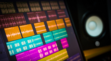un écran d'ordinateur sur un logiciel de production musicale